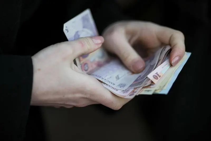 Salariul