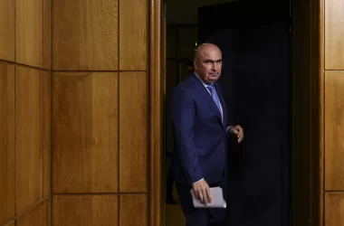 Moțiunea de cenzură