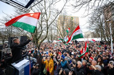 Protest masiv la Budapesta. Opoziția pro-europeană a cerut demisia lui Orban