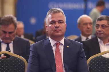 Adrian Veștea