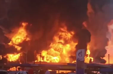 Ucraina distruge petrolierele Rusiei oriunde le găsește. Două, lovite la terminalul din Marea Neagră