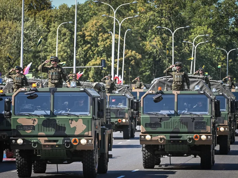 Polonia a început să trimită cetățenilor carduri de mobilizare