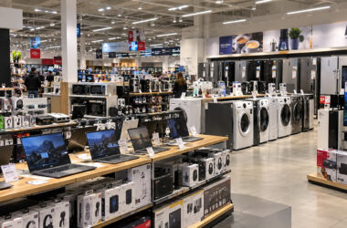 Comercianți trebuie să ofere informații suplimentare despre produse  Noile prevederi legislative aduc modificări Legii nr. 363/2007 privind combaterea
