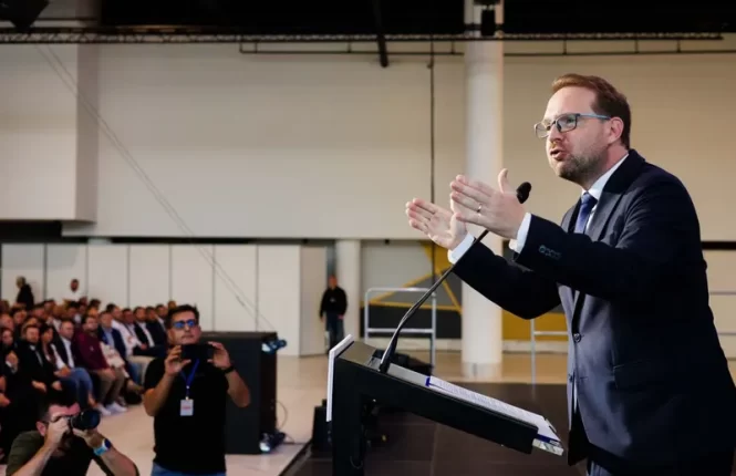 Dominic Fritz: USR nu va vota un Guvern Luca Niculescu
