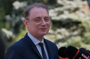 Luca Niculescu depune azi lista cu miniștrii.