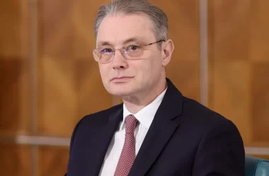 Luca Niculescu, premierul desemnat. 24 de ani jurnalist, 6 ani ambasador la Paris
